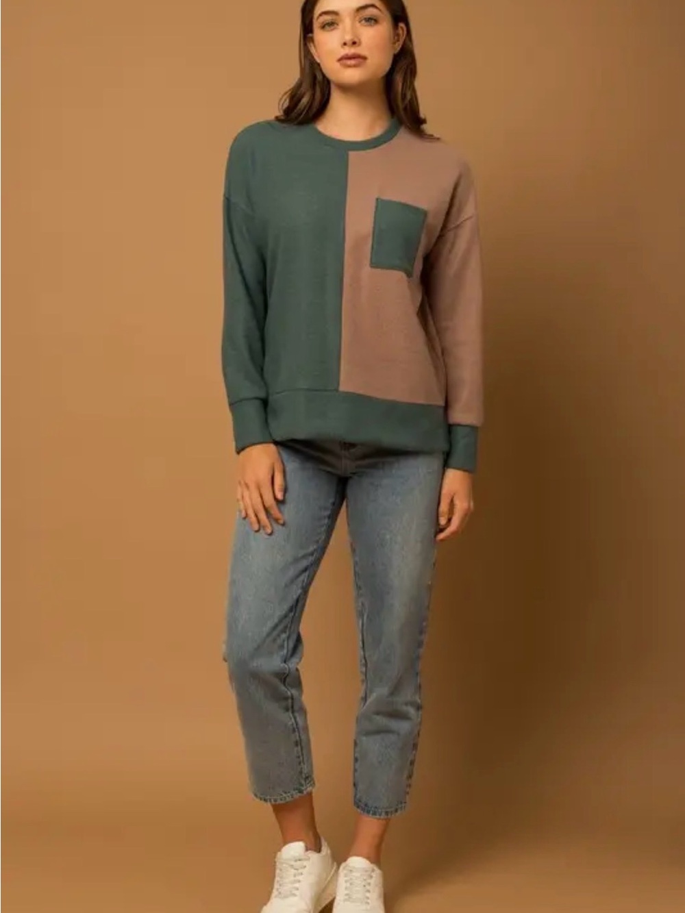 GILLI long sleeve color block font pocket brushed rip top